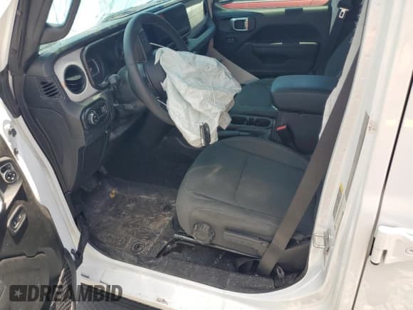 ✅ 2024 Jeep Gladiator Sport • VIN: 1C6JJTAG8RL133574 • Lot: 65717585. Wystawiony na Copart z przebiegiem 18 907 mil. Bezpłatny archiwum sprzedaży aukcyjnych z USA i szczegółowy raport historii pojazdu na DreamBid. Zdjęcie 7.