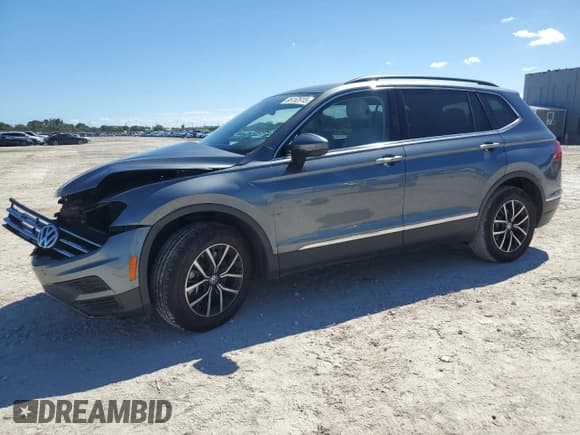 ✅ 2021 Volkswagen Tiguan SE • VIN: 3VV3B7AX8MM106924 • Lot: 86152915. Wystawiony na Copart z przebiegiem 55 621 mil. Bezpłatny archiwum sprzedaży aukcyjnych z USA i szczegółowy raport historii pojazdu na DreamBid. Zdjęcie 1.