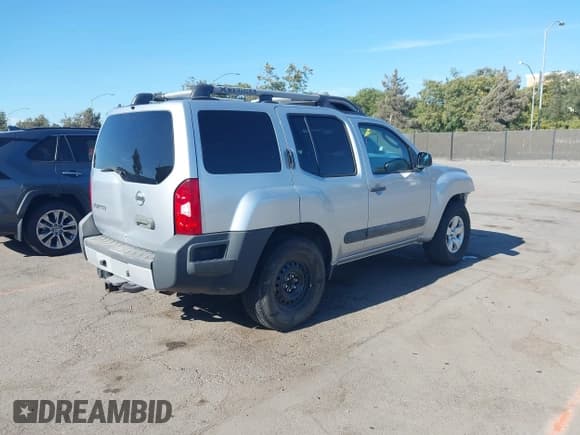 ✅ 2011 Nissan Xterra X • VIN: 5N1AN0NU7BC523823 • Lot: 42691919. Listed on IAAI with 133,382 mi. Free auction sales archive from the USA and detailed vehicle history report at DreamBid. Image 4.