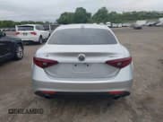 ✅ 2017 Alfa Romeo Giulia • VIN: ZARFAEDN6H7527852 • Lot: 42998868. Wystawiony na IAAI z przebiegiem 74 465 mil. Bezpłatny archiwum sprzedaży aukcyjnych z USA i szczegółowy raport historii pojazdu na DreamBid. Zdjęcie 16.