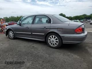 ✅ 2003 Hyundai Sonata GLS • VIN: KMHWF35H43A871938 • Lot: 63203385. Listed on Copart with 85,449 mi. Free auction sales archive from the USA and detailed vehicle history report at DreamBid. Image 2.