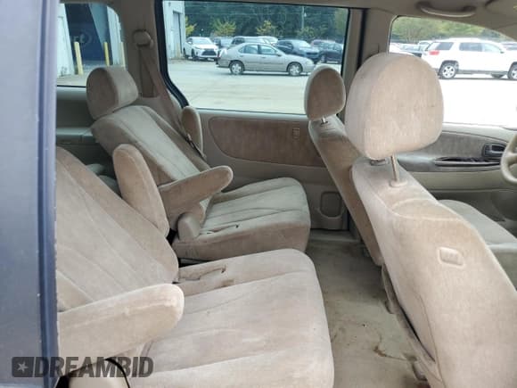 ✅ 2000 Mazda MPV DX • VIN: JM3LW28G0Y0116245 • Лот: 71654914. Опубликован ранее на Copart с пробегом 330 693 миль. Бесплатный доступ к архиву аукционных продаж из США и подробный отчёт об истории автомобиля на DreamBid. Изображение 10.