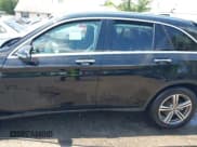 ✅ 2020 Mercedes-Benz GLC 300 • VIN: WDC0G8EBXLF685950 • Lot: 42751558. Listed on IAAI with 85,122 mi. Free auction sales archive from the USA and detailed vehicle history report at DreamBid. Image 15.