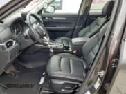 ✅ 2024 Mazda CX-5 S Select • VIN: JM3KFBBL6R0521724 • Lot: 81089085. Wystawiony na Copart z przebiegiem 11 774 mil. Bezpłatny archiwum sprzedaży aukcyjnych z USA i szczegółowy raport historii pojazdu na DreamBid. Zdjęcie 7.