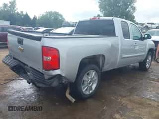 2013 Chevrolet Silverado 1500 LT с VIN 1GCRCSE02DZ299866, выставлен на аукционе IAAI как лот 43286856 с пробегом 104 637 миль миль и . История ставок и продаж доступна на DreamBid. Изображение 4.