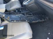 ✅ 2020 Honda CR-V EX-L • VIN: 2HKRW1H8XLH415825 • Lot: 43697303. Listed on IAAI with 128,863 mi. Free auction sales archive from the USA and detailed vehicle history report at DreamBid. Image 12.