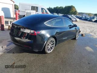 ✅ 2021 Tesla Model 3 Standard Range Plus • VIN: 5YJ3E1EA2MF907099 • Lot: 43425780. Wystawiony na IAAI z przebiegiem 57 770 mil. Bezpłatny archiwum sprzedaży aukcyjnych z USA i szczegółowy raport historii pojazdu na DreamBid. Zdjęcie 4.