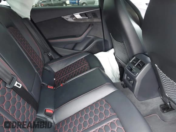 ✅ 2019 Audi RS 5 Sportback • VIN: WUABWCF56KA901417 • Lot: 41731960. Listed on IAAI with 35,510 mi. Free auction sales archive from the USA and detailed vehicle history report at DreamBid. Image 8.