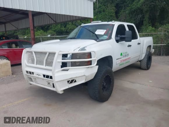 ✅ 2011 Chevrolet Silverado 2500HD LT • VIN: 1GC1KXCG1BF166141 • Лот: 42595450. Опубликован ранее на IAAI с пробегом 298 369 миль. Бесплатный доступ к архиву аукционных продаж из США и подробный отчёт об истории автомобиля на DreamBid. Изображение 18.