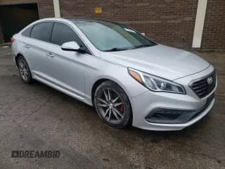✅ 2015 Hyundai Sonata Sport • VIN: 5NPE34AB8FH050824 • Лот: 70580422. Опубликован ранее на Copart с пробегом 95 011 миль. Бесплатный доступ к архиву аукционных продаж из США и подробный отчёт об истории автомобиля на DreamBid. Изображение 4.