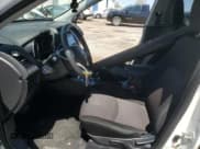 ✅ 2019 Mitsubishi Outlander SE • VIN: JA4AP4AU9KU011593 • Lot: 60140525. Wystawiony na Copart z przebiegiem 114 867 mil. Bezpłatny archiwum sprzedaży aukcyjnych z USA i szczegółowy raport historii pojazdu na DreamBid. Zdjęcie 7.