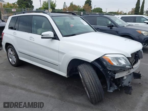 ✅ 2015 Mercedes-Benz GLK 350 • VIN: WDCGG5HB5FG356287 • Lot: 43615832. Listed on IAAI with 126,440 mi. Free auction sales archive from the USA and detailed vehicle history report at DreamBid. Image 1.