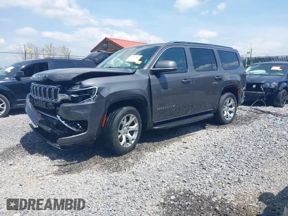 ✅ 2022 Jeep Wagoneer Series II • VIN: 1C4SJVBT2NS166476 • Lot: 42132201. Listed on IAAI with 32,637 mi. Free auction sales archive from the USA and detailed vehicle history report at DreamBid. Image 2.