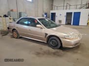 ✅ 2001 Honda Accord EX • VIN: 1HGCG55601A082764 • Lot: 93492545. Listed on Copart with 257,780 mi. Free auction sales archive from the USA and detailed vehicle history report at DreamBid. Image 4.