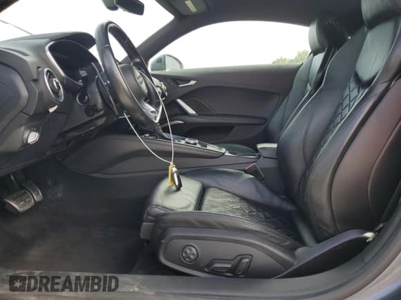 ✅ 2016 Audi TT 2.0T • VIN: TRUC5AFV8G1006274 • Lot: 62758755. Wystawiony na Copart z przebiegiem 114 518 mil. Bezpłatny archiwum sprzedaży aukcyjnych z USA i szczegółowy raport historii pojazdu na DreamBid. Zdjęcie 11.