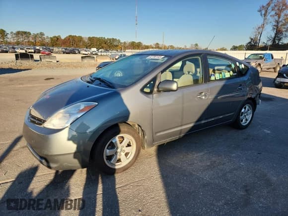 ✅ 2004 Toyota Prius • VIN: JTDKB20U340101721 • Lot: 92786185. Listed on Copart with 294,281 mi. Free auction sales archive from the USA and detailed vehicle history report at DreamBid. Image 1.