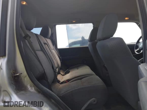 ✅ 2006 Jeep Commander • VIN: 1J8HH48N26C165812 • Lot: 42716853. Listed on IAAI with 217,101 mi. Free auction sales archive from the USA and detailed vehicle history report at DreamBid. Image 8.