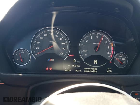 ✅ 2018 BMW M4 • VIN: WBS4Y9C58JAC86399 • Лот: 69149085. Опубликован ранее на Copart с пробегом 24 228 миль. Бесплатный доступ к архиву аукционных продаж из США и подробный отчёт об истории автомобиля на DreamBid. Изображение 9.