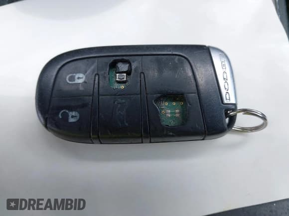 ✅ 2011 Dodge Charger Mopar 11 • VIN: 2B3CL5CT8BH524830 • Лот: 42696060. Опубликован ранее на IAAI с пробегом 148 579 миль. Бесплатный доступ к архиву аукционных продаж из США и подробный отчёт об истории автомобиля на DreamBid. Изображение 11.