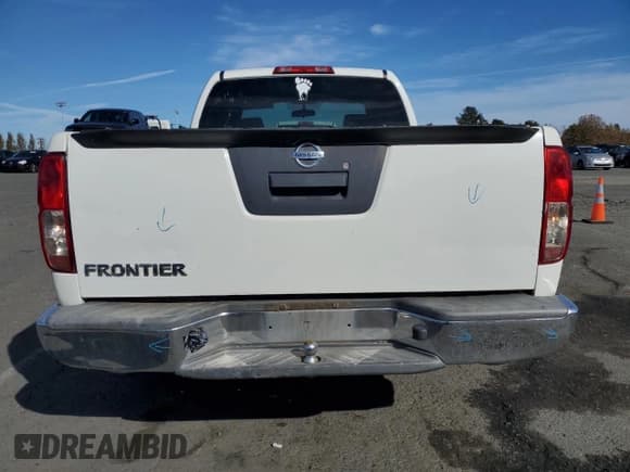 ✅ 2015 Nissan Frontier S • VIN: 1N6BD0CT9FN730016 • Lot: 92240125. Wystawiony na Copart z przebiegiem 170 668 mil. Bezpłatny archiwum sprzedaży aukcyjnych z USA i szczegółowy raport historii pojazdu na DreamBid. Zdjęcie 6.