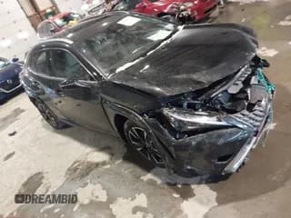 ✅ 2025 Lexus UX 300h • VIN: JTHUCJDH8S2003698 • Lot: 41368424. Listed on IAAI with 1,111 mi. Free auction sales archive from the USA and detailed vehicle history report at DreamBid. Image 1.