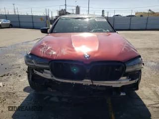 ✅ 2021 BMW M5 • VIN: WBS83CH05MCG67260 • Lot: 46304414. Wystawiony na Copart z przebiegiem 6 687 mil. Bezpłatny archiwum sprzedaży aukcyjnych z USA i szczegółowy raport historii pojazdu na DreamBid. Zdjęcie 5.