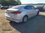 2018 Hyundai Elantra SE с VIN 5NPD74LFXJH339745, выставлен на аукционе IAAI как лот 43390253 с пробегом 218 099 миль миль и . История ставок и продаж доступна на DreamBid. Изображение 4.