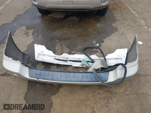 ✅ 2007 Toyota Highlander • VIN: JTEGP21A070127169 • Lot: 41783072. Wystawiony na IAAI z przebiegiem 114 999 mil. Bezpłatny archiwum sprzedaży aukcyjnych z USA i szczegółowy raport historii pojazdu na DreamBid. Zdjęcie 12.