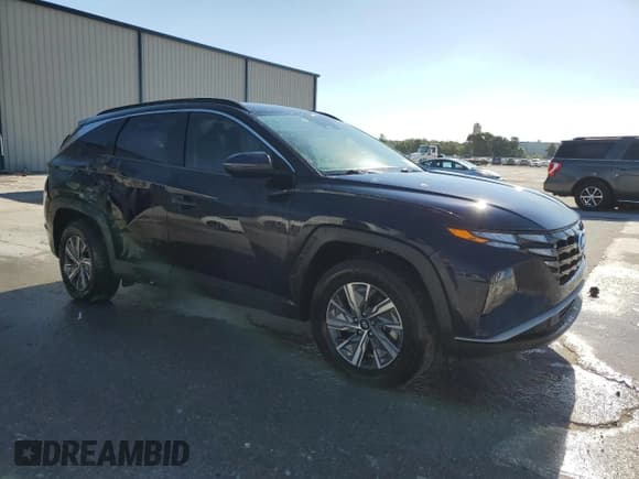 ✅ 2022 Hyundai Tucson Blue • VIN: KM8JBCA19NU015499 • Lot: 69844414. Wystawiony na Copart z przebiegiem 43 038 mil. Bezpłatny archiwum sprzedaży aukcyjnych z USA i szczegółowy raport historii pojazdu na DreamBid. Zdjęcie 4.