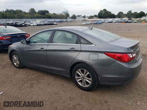 ✅ 2013 Hyundai Sonata GLS • VIN: 5NPEB4AC1DH662730 • Lot: 74552964. Listed on Copart with 79,563 mi. Free auction sales archive from the USA and detailed vehicle history report at DreamBid. Image 2.