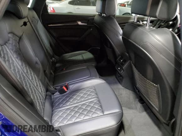 ✅ 2022 Audi SQ5 Premium Plus • VIN: WA1B4AFY0N2023946 • Лот: 91283525. Опубликован ранее на Copart с пробегом 28 855 миль. Бесплатный доступ к архиву аукционных продаж из США и подробный отчёт об истории автомобиля на DreamBid. Изображение 11.