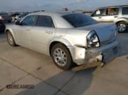 ✅ 2007 Chrysler 300 Touring • VIN: 2C3KA53G77H611469 • Lot: 43735258. Listed on IAAI with 235,985 mi. Free auction sales archive from the USA and detailed vehicle history report at DreamBid. Image 3.