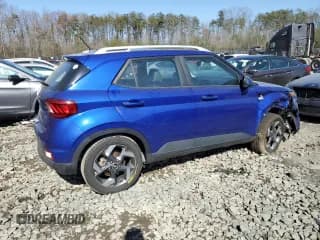 ✅ 2023 Hyundai Venue Limited • VIN: KMHRC8A3XPU246056 • Lot: 46253084. Wystawiony na Copart z przebiegiem 19 891 mil. Bezpłatny archiwum sprzedaży aukcyjnych z USA i szczegółowy raport historii pojazdu na DreamBid. Zdjęcie 3.