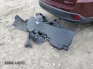 ✅ 2015 Toyota Highlander XLE • VIN: 5TDJKRFH0FS090403 • Lot: 91409235. Wystawiony na Copart z przebiegiem 111 822 mil. Bezpłatny archiwum sprzedaży aukcyjnych z USA i szczegółowy raport historii pojazdu na DreamBid. Zdjęcie 13.