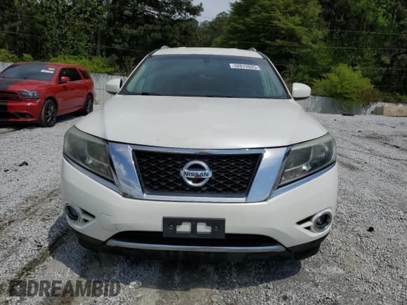 ✅ 2016 Nissan Pathfinder SV • VIN: 5N1AR2MM1GC608987 • Lot: 52672025. Listed on Copart with 131,211 mi. Free auction sales archive from the USA and detailed vehicle history report at DreamBid. Image 5.