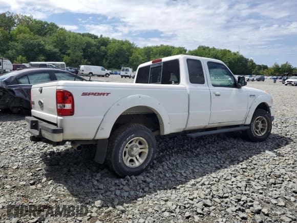 ✅ 2011 Ford Ranger XL • VIN: 1FTKR1EE4BPA65176 • Lot: 69621105. Listed on Copart with 104,205 mi. Free auction sales archive from the USA and detailed vehicle history report at DreamBid. Image 3.