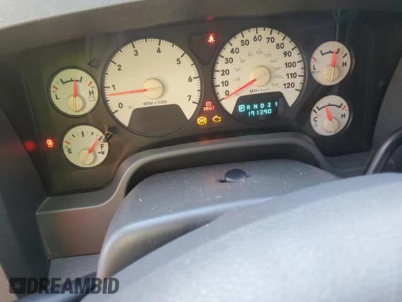 ✅ 2006 Dodge 1500 ST • VIN: 1D7HA16K86J231459 • Лот: 75958274. Опубликован ранее на Copart с пробегом 191 390 миль. Бесплатный доступ к архиву аукционных продаж из США и подробный отчёт об истории автомобиля на DreamBid. Изображение 9.