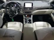 ✅ 2019 Nissan Altima Platinum • VIN: 1N4BL4FW7KN302755 • Lot: 65153775. Wystawiony na Copart z przebiegiem 96 276 mil. Bezpłatny archiwum sprzedaży aukcyjnych z USA i szczegółowy raport historii pojazdu na DreamBid. Zdjęcie 8.