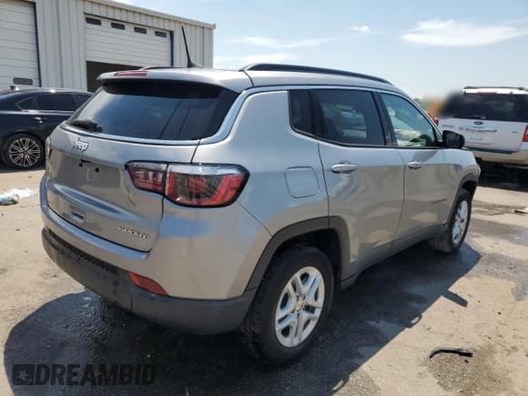 ✅ 2020 Jeep Compass Sport • VIN: 3C4NJCAB2LT124900 • Lot: 66677685. Listed on Copart with 38,105 mi. Free auction sales archive from the USA and detailed vehicle history report at DreamBid. Image 3.