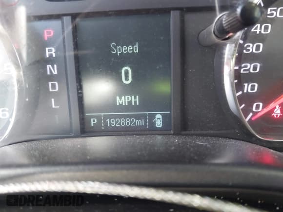 ✅ 2018 Chevrolet Silverado 1500 Work Truck • VIN: 1GCRCNEH4JZ262630 • Lot: 43312621. Wystawiony na IAAI z przebiegiem 192 882 mil. Bezpłatny archiwum sprzedaży aukcyjnych z USA i szczegółowy raport historii pojazdu na DreamBid. Zdjęcie 15.