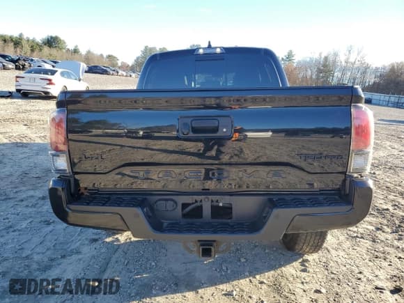 ✅ 2022 Toyota Tacoma TRD Sport • VIN: 3TYCZ5AN8NT090355 • Lot: 89726135. Listed on Copart with 50,008 mi. Free auction sales archive from the USA and detailed vehicle history report at DreamBid. Image 6.