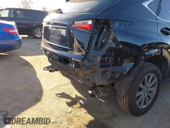 ✅ 2016 Lexus NX 200t • VIN: JTJYARBZ0G2029929 • Lot: 42015039. Listed on IAAI with 156,112 mi. Free auction sales archive from the USA and detailed vehicle history report at DreamBid. Image 6.