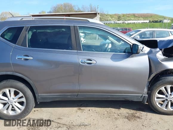 ✅ 2016 Nissan Rogue SV • VIN: KNMAT2MV3GP680555 • Lot: 42032745. Listed on IAAI with 164,986 mi. Free auction sales archive from the USA and detailed vehicle history report at DreamBid. Image 14.