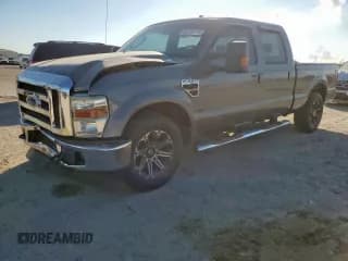 ✅ 2010 Ford F-250 XL • VIN: 1FTSW2AR1AEA60485 • Lot: 85106715. Wystawiony na Copart z przebiegiem 144 096 mil. Bezpłatny archiwum sprzedaży aukcyjnych z USA i szczegółowy raport historii pojazdu na DreamBid. Zdjęcie 1.