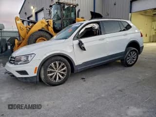 ✅ 2020 Volkswagen Tiguan S • VIN: 3VV1B7AX8LM154610 • Lot: 95835775. Listed on Copart with 45,691 mi. Free auction sales archive from the USA and detailed vehicle history report at DreamBid. Image 1.