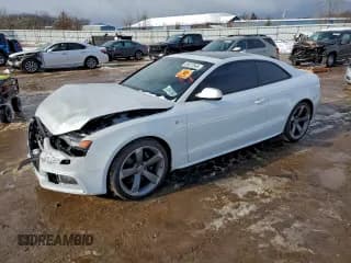 ✅ 2014 Audi S5 Premium Plus • VIN: WAUCGAFR3EA040611 • Lot: 95077545. Wystawiony na Copart z przebiegiem 81 588 mil. Bezpłatny archiwum sprzedaży aukcyjnych z USA i szczegółowy raport historii pojazdu na DreamBid. Zdjęcie 1.