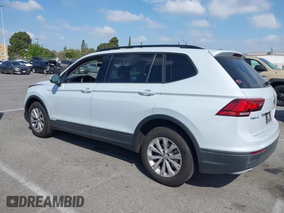 ✅ 2019 Volkswagen Tiguan S • VIN: 3VV1B7AX0KM062437 • Lot: 41906720. Listed on IAAI with 45,157 mi. Free auction sales archive from the USA and detailed vehicle history report at DreamBid. Image 14.