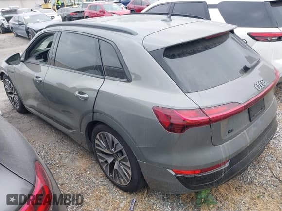 ✅ 2024 Audi Q8 e-tron Premium Plus • VIN: WA15AAGE4RB051331 • Lot: 42148796. Listed on IAAI with 2,716 mi. Free auction sales archive from the USA and detailed vehicle history report at DreamBid. Image 3.