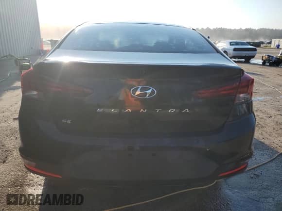 2019 Hyundai Elantra SE с VIN KMHD74LF6KU779237, выставлен на аукционе Copart как лот 81107295 с пробегом 194 527 миль миль и Списание • Salvage title. История ставок и продаж доступна на DreamBid. Изображение 6.