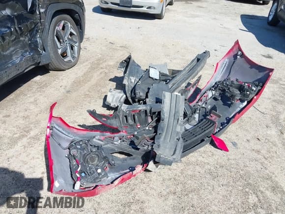 ✅ 2022 Toyota Prius LE • VIN: JTDKAMFP8N3212636 • Lot: 42124686. Listed on IAAI with 34,671 mi. Free auction sales archive from the USA and detailed vehicle history report at DreamBid. Image 12.